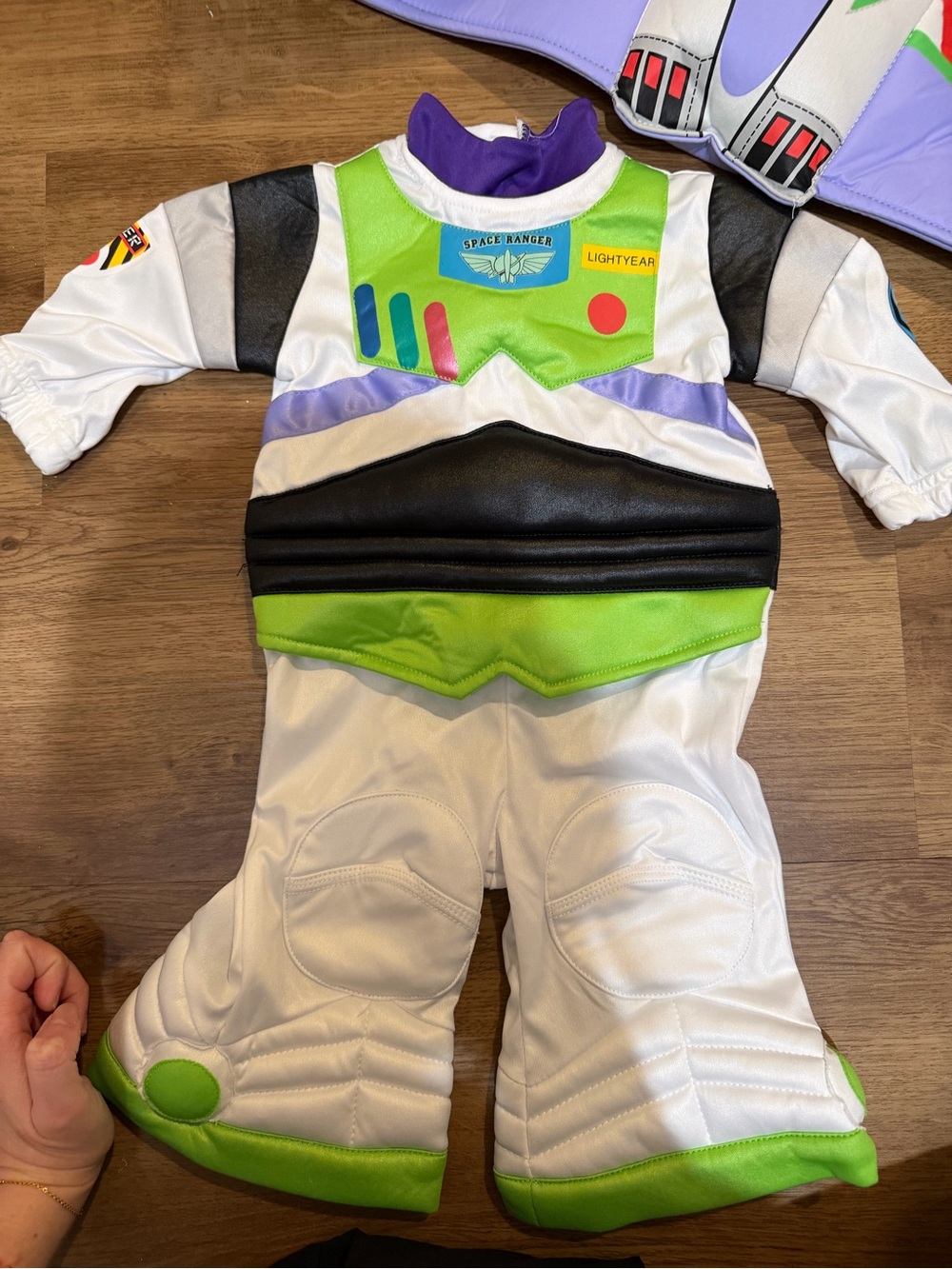 Disney Green, White & Purple Buzz Lightyear Space Ranger Costume with Wings - Picture 4 of 6